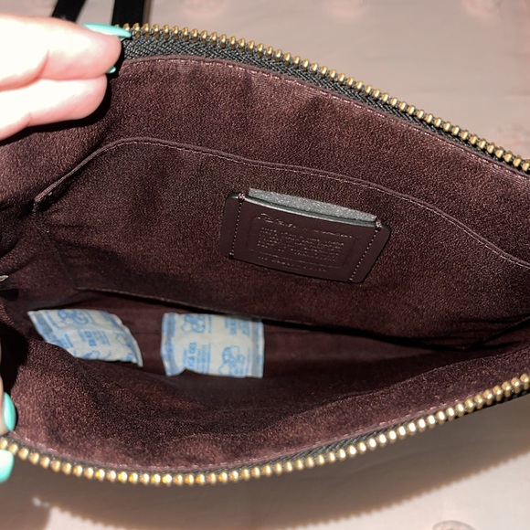 Coach Disney Villains Evil Queen Crossbody - Picture 4 of 8